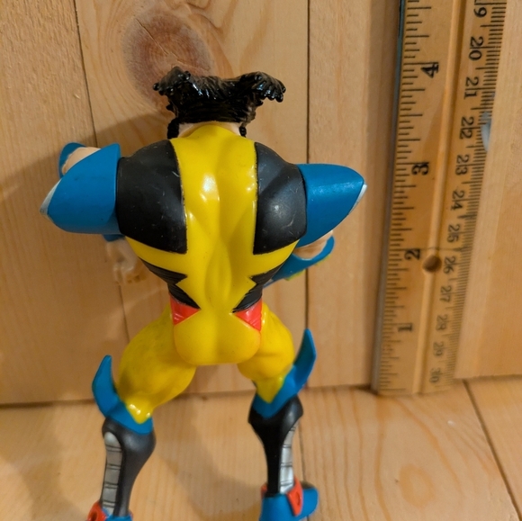 Marvel Wolverine Action Figure - Blue, Yellow, Red - Picture 3 of 3